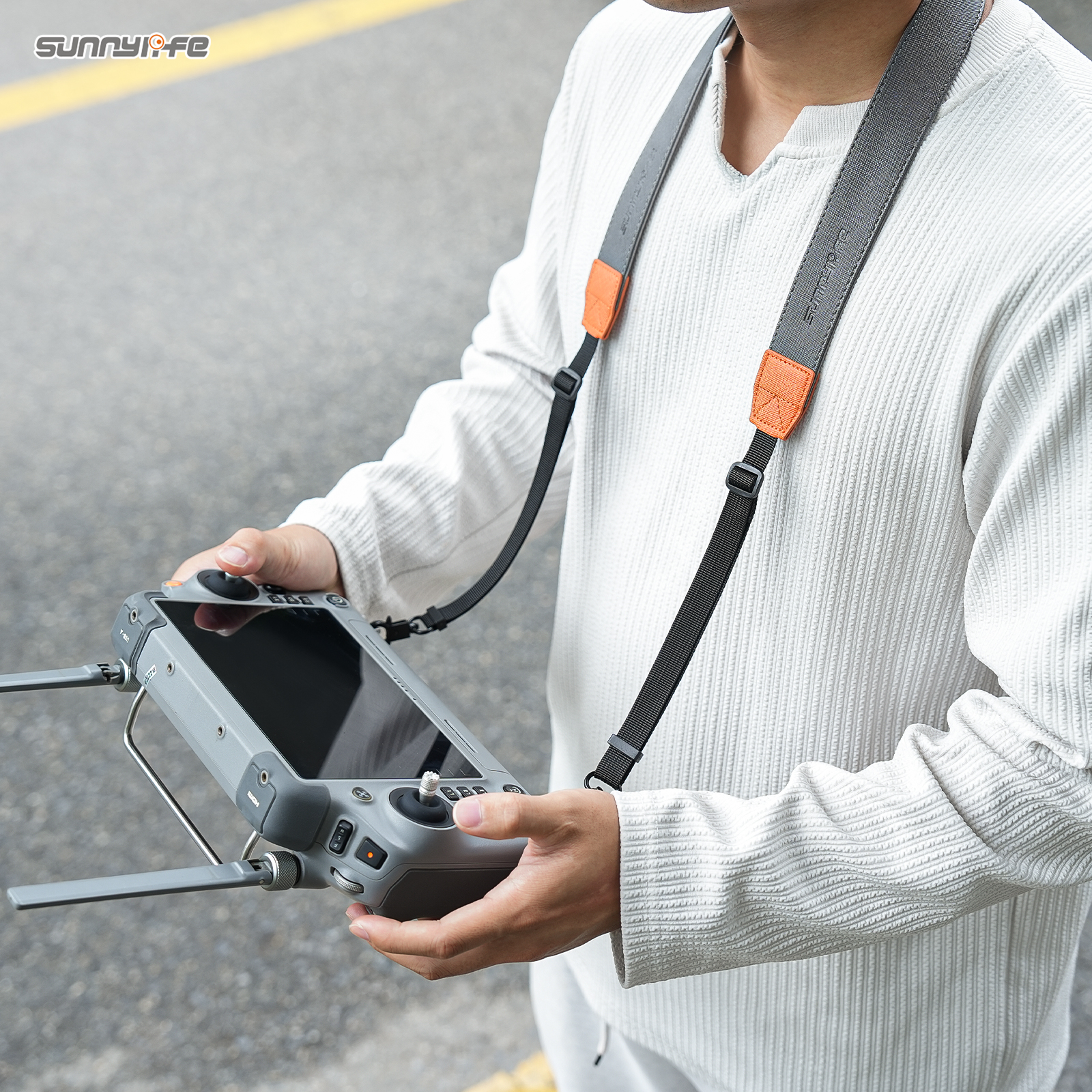 Sunnylife Remote Controller Ho - مراجعة Drone Neck Strap وسعره